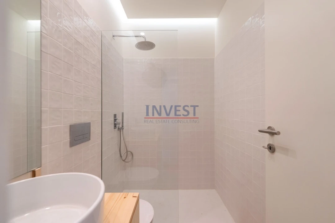 Apartamento T3 para Venda em Lordelo do Ouro e Massarelos Foto 10