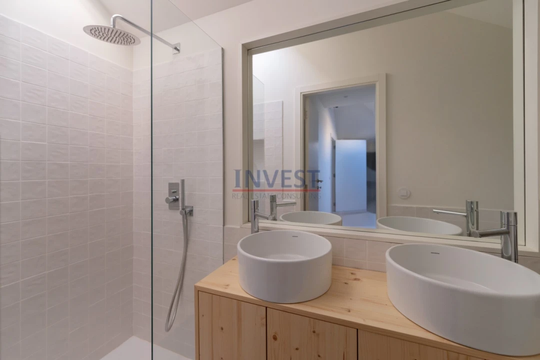 Apartamento T3 para Venda em Lordelo do Ouro e Massarelos Foto 24