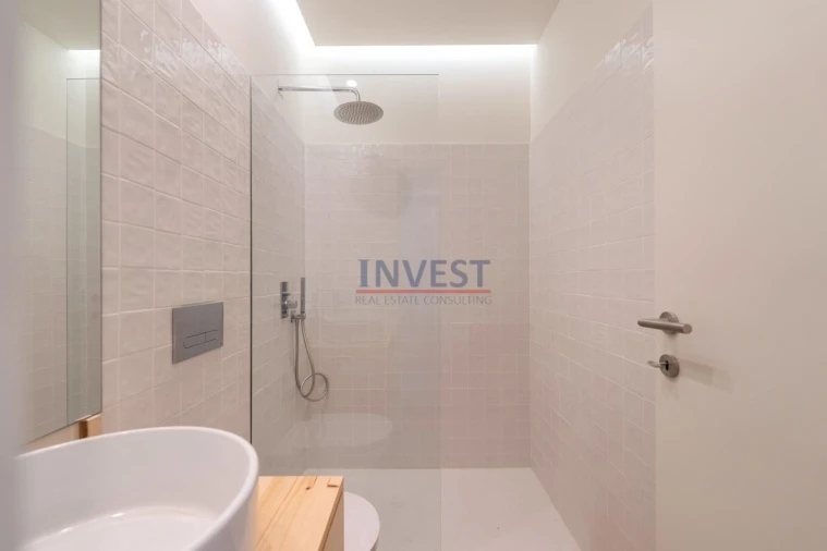 Apartamento T3 para Venda em Lordelo do Ouro e Massarelos Foto 10