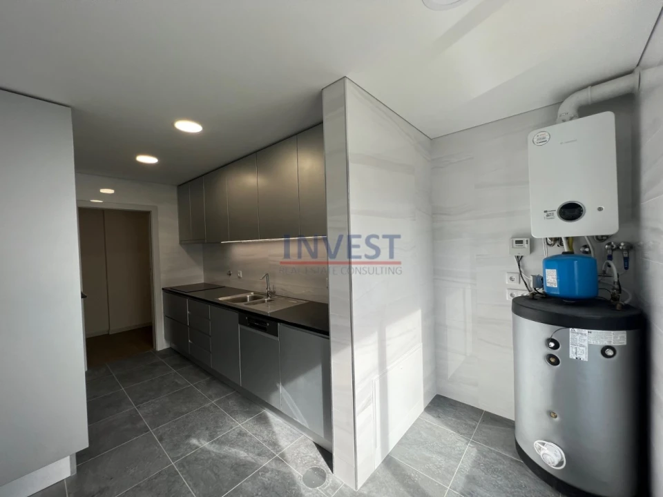 Apartamento T3 para Venda em Cedofeita, Santo Ildefonso, Sé, Miragaia, São Nicolau e Vitória Foto 9