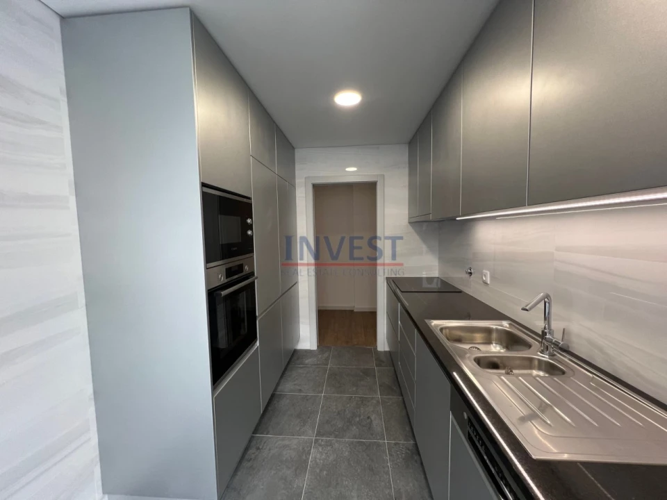Apartamento T3 para Venda em Cedofeita, Santo Ildefonso, Sé, Miragaia, São Nicolau e Vitória Foto 7