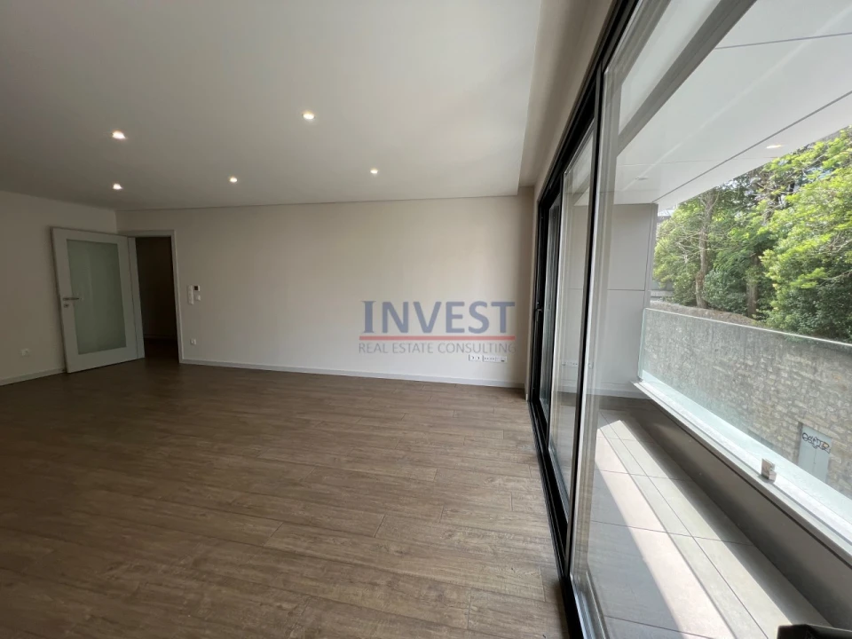 Apartamento T3 para Venda em Cedofeita, Santo Ildefonso, Sé, Miragaia, São Nicolau e Vitória Foto 2