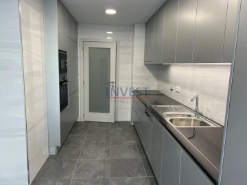 Apartamento T3 para Venda em Cedofeita, Santo Ildefonso, Sé, Miragaia, São Nicolau e Vitória