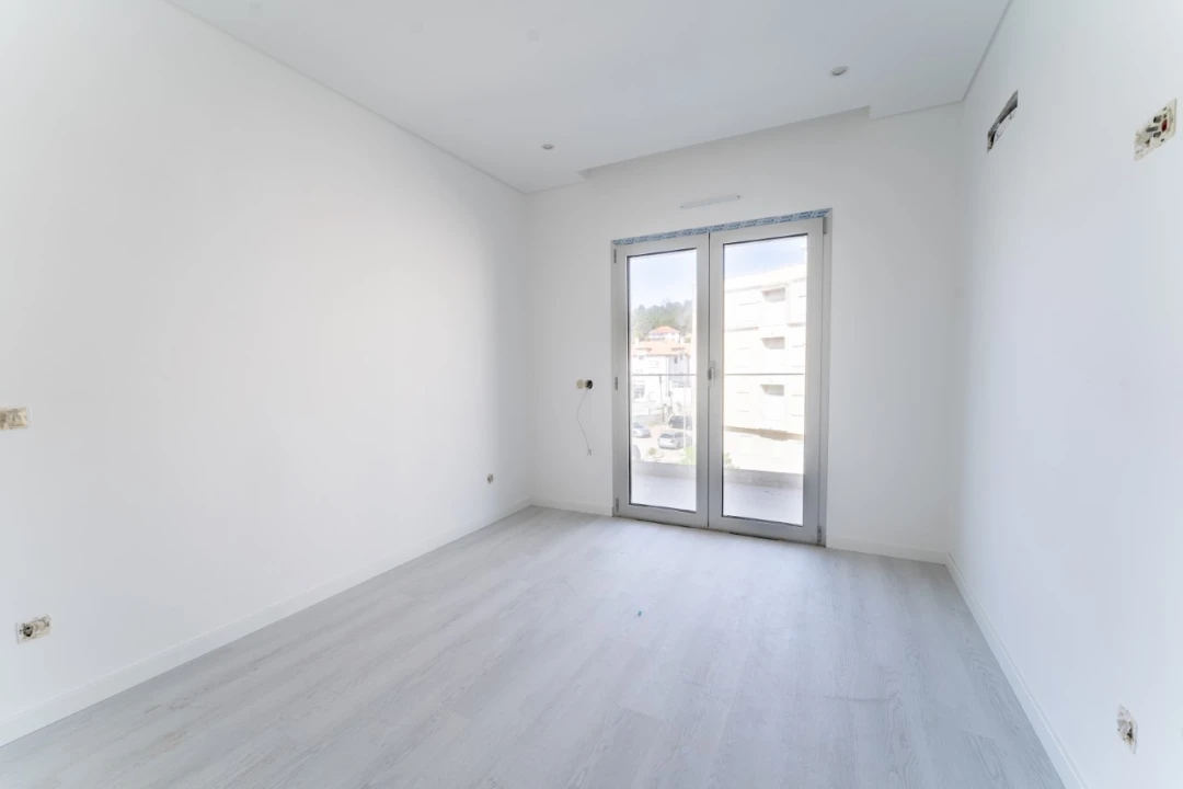 Apartamento T3 para Venda em Nazare Foto 16