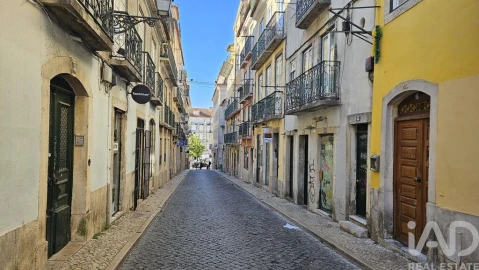 Apartamento T5 para Venda em Misericórdia