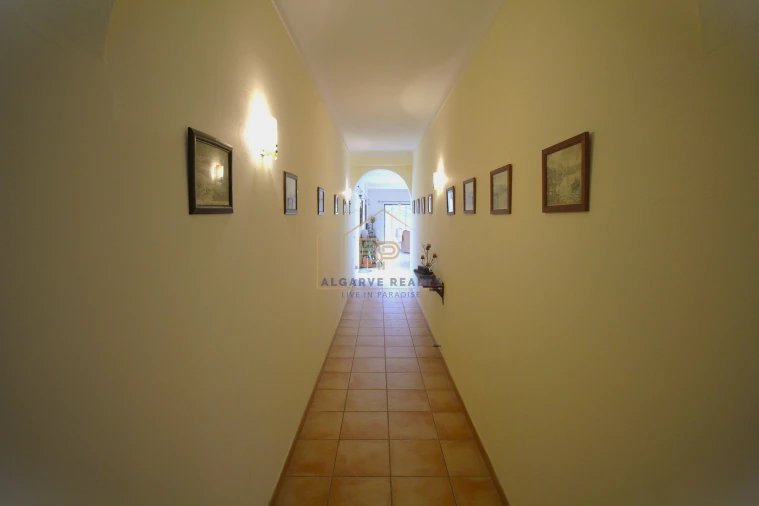 Negócio para Venda em Estômbar e Parchal Foto 18