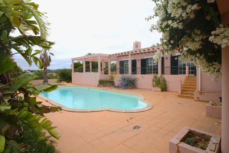 Negócio para Venda em Estômbar e Parchal Foto 3