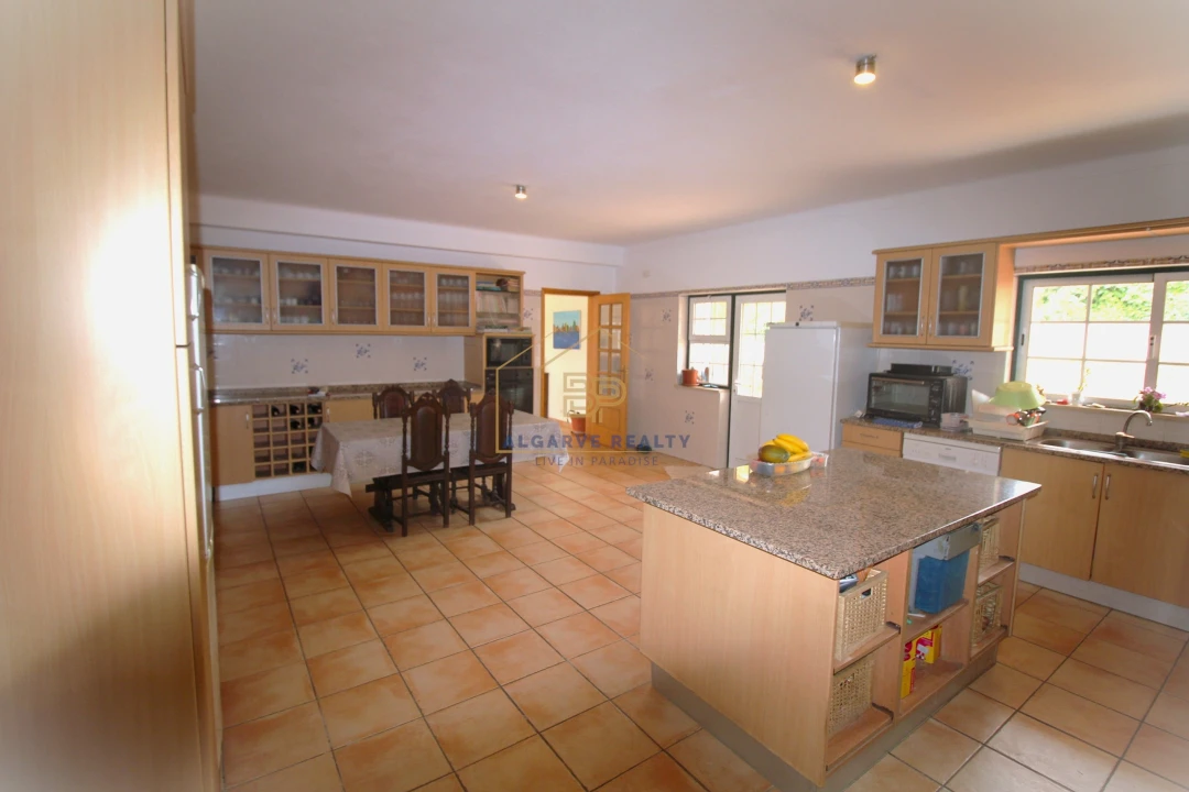 Negócio para Venda em Estômbar e Parchal Foto 40