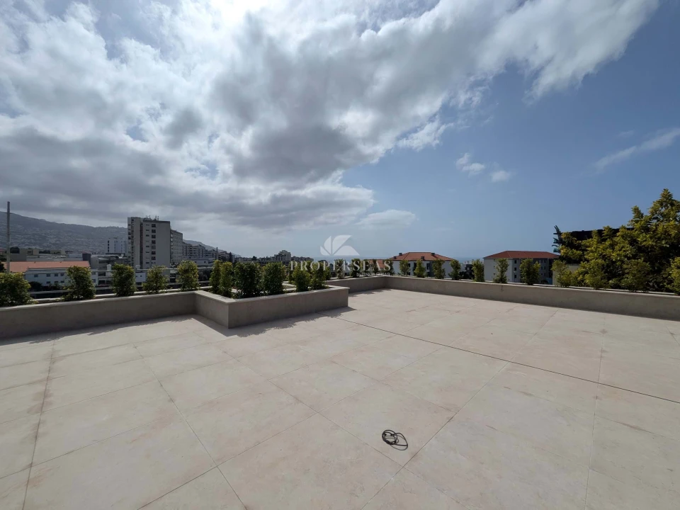 Apartamento T2 para Venda em São Martinho Foto 34