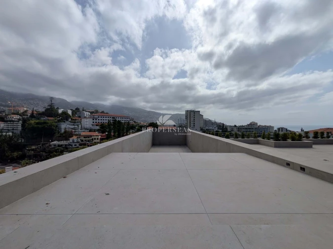 Apartamento T2 para Venda em São Martinho Foto 32