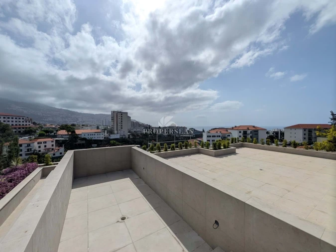 Apartamento T3 para Venda em São Martinho Foto 37