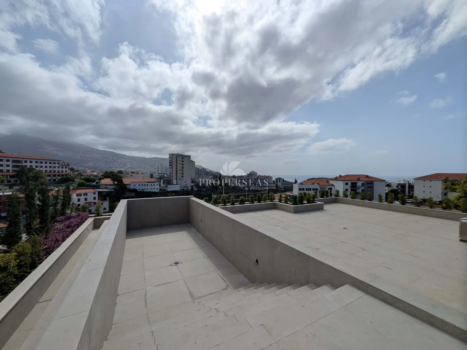 Apartamento T3 para Venda em São Martinho Foto 35