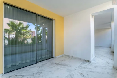 Apartamento T4 para Venda em Lagos (São Sebastião e Santa Maria)