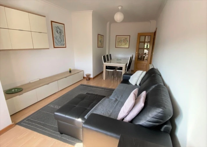 Apartamento T1 para Venda em Paranhos Foto 4