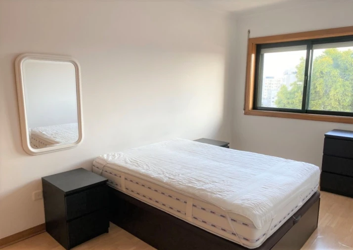 Apartamento T1 para Venda em Paranhos Foto 5