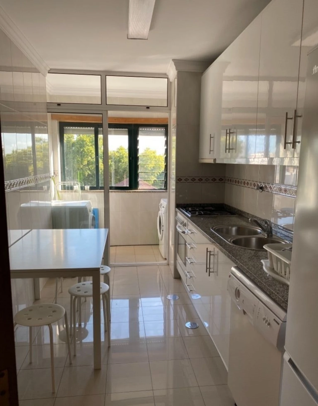 Apartamento T1 para Venda em Paranhos Foto 1