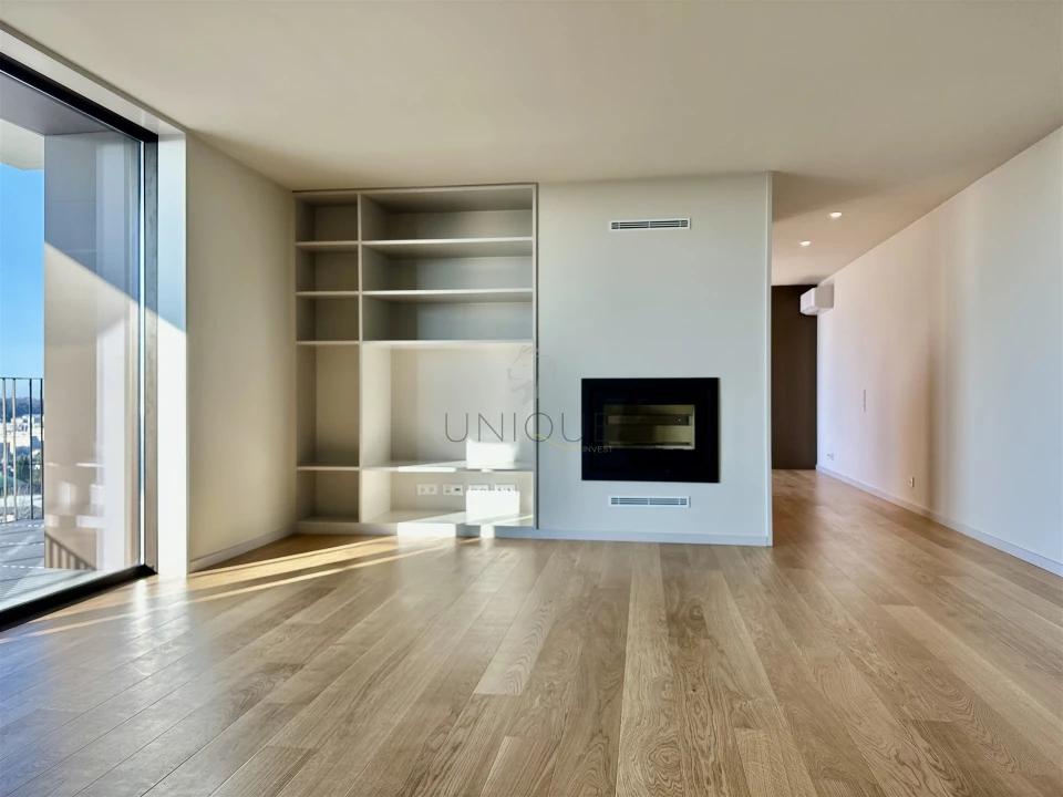 Moradia T3 para Venda em Santa Marinha e São Pedro da Afurada Foto 2