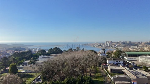 Moradia T3 para Venda em Santa Marinha e São Pedro da Afurada