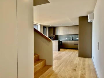 Moradia T3 para Venda em Santa Marinha e São Pedro da Afurada