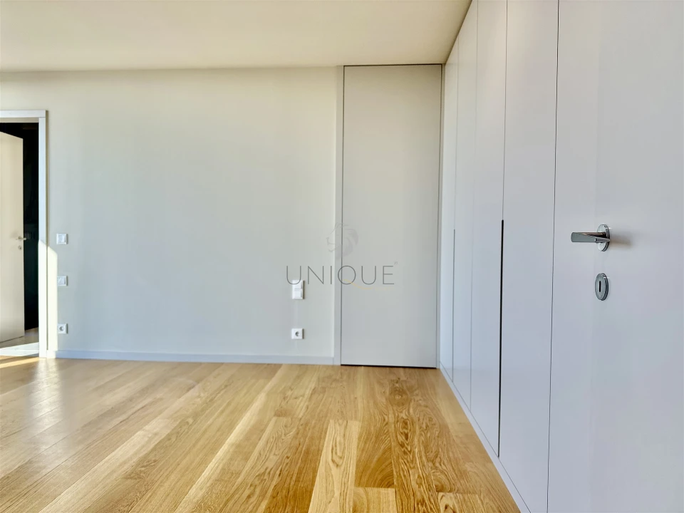 Moradia T3 para Venda em Santa Marinha e São Pedro da Afurada Foto 13