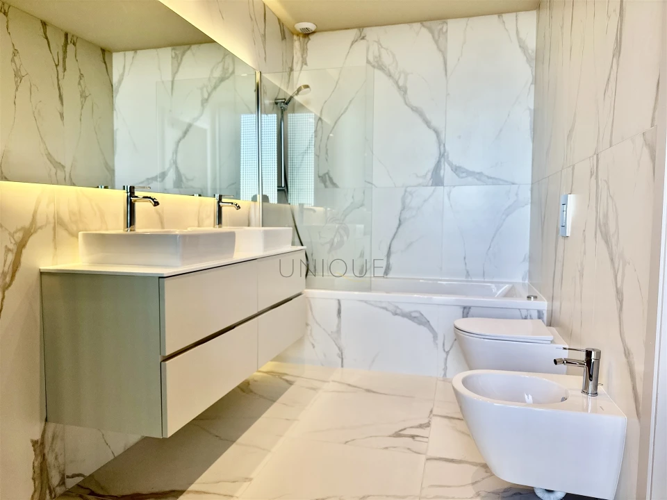 Moradia T3 para Venda em Santa Marinha e São Pedro da Afurada Foto 16