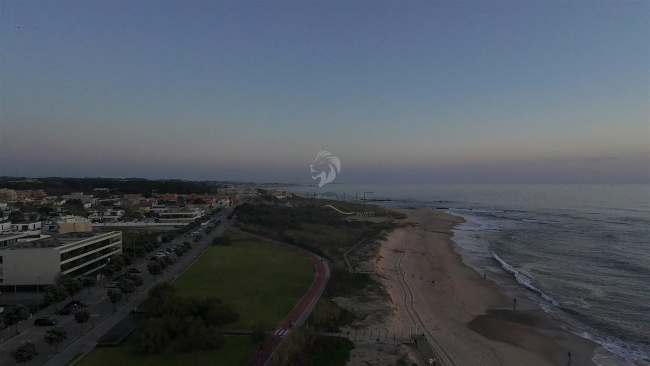 Moradia T3 para Venda em Santa Marinha e São Pedro da Afurada Foto 29