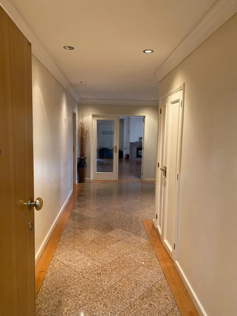 Apartamento T4 para Venda em Santa Marinha e São Pedro da Afurada