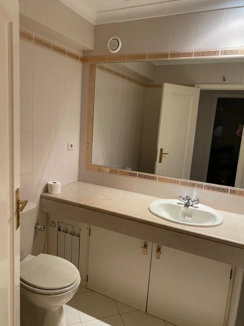 Apartamento T4 para Venda em Santa Marinha e São Pedro da Afurada