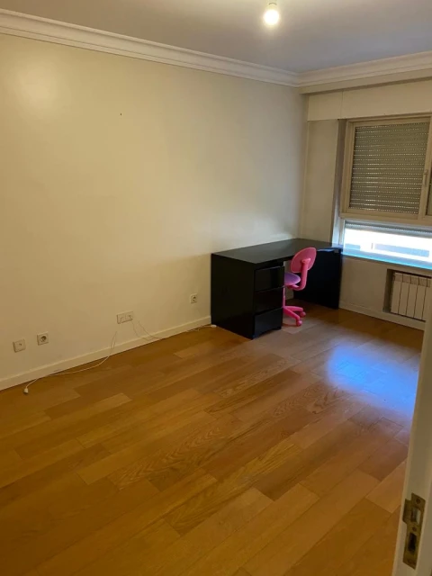 Apartamento T4 para Venda em Santa Marinha e São Pedro da Afurada