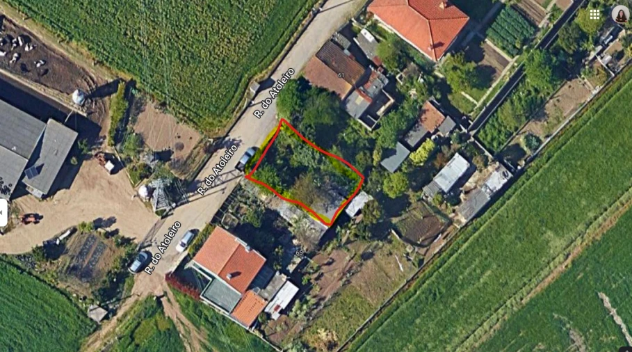 Terreno para Venda em Castêlo da Maia Foto 9