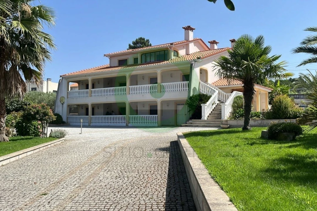 Moradia T7 para Venda em Valpaços e Sanfins Foto 1
