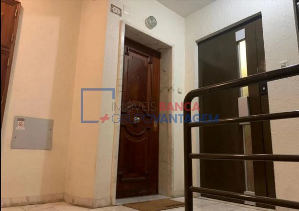 Apartamento T3 para Venda em Rio de Mouro Foto 4