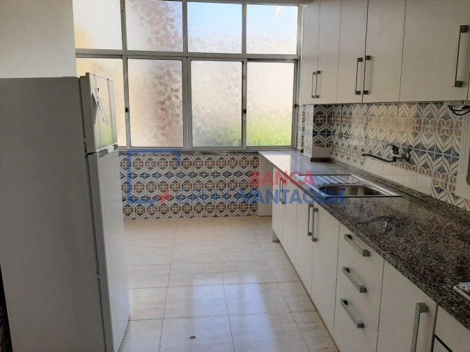 Apartamento T2 para Venda em Rio de Mouro Foto 2