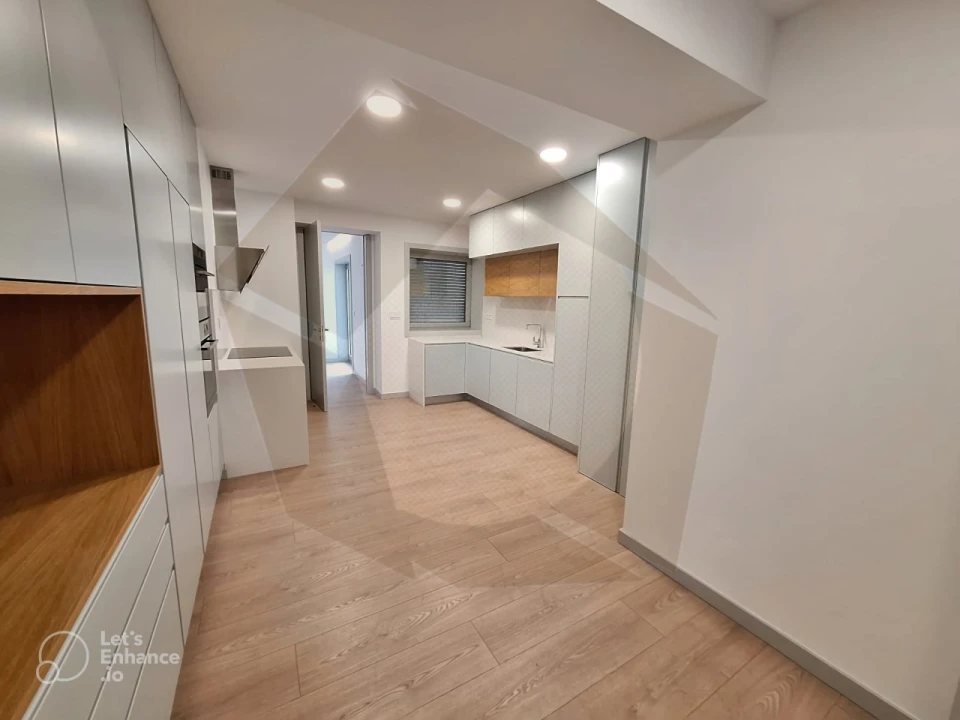 Apartamento T4 para Venda em Cedofeita, Santo Ildefonso, Sé, Miragaia, São Nicolau e Vitória Foto 7