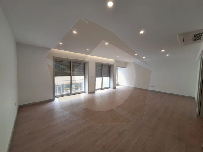 Apartamento T4 para Venda em Cedofeita, Santo Ildefonso, Sé, Miragaia, São Nicolau e Vitória Foto 10