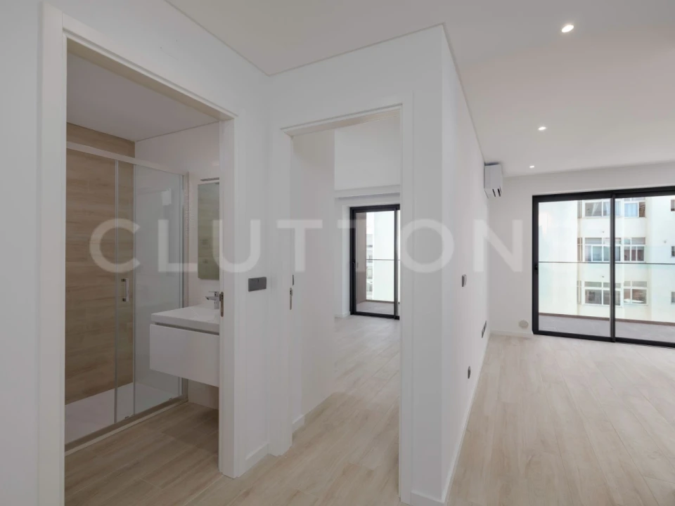 Apartamento T2 para Venda em Quarteira Foto 15