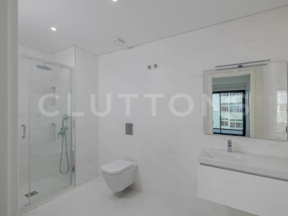Apartamento T2 para Venda em Quarteira Foto 18