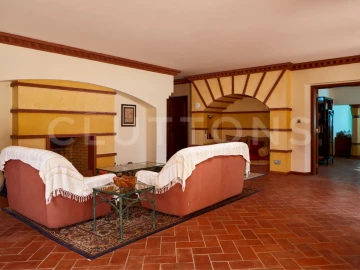 Moradia T4 para Venda em Loule (São Clemente)
