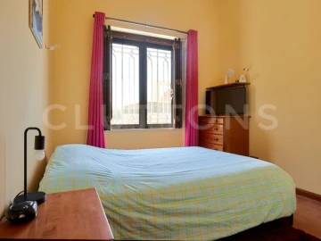 Moradia T4 para Venda em Loule (São Clemente)
