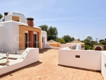 Moradia T4 para Venda em Loule (São Clemente)