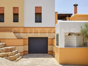 Moradia T4 para Venda em Loule (São Clemente)