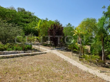 Moradia T4 para Venda em Loule (São Clemente)