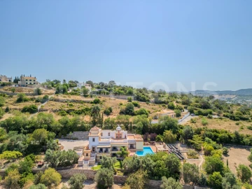 Moradia T4 para Venda em Loule (São Clemente)