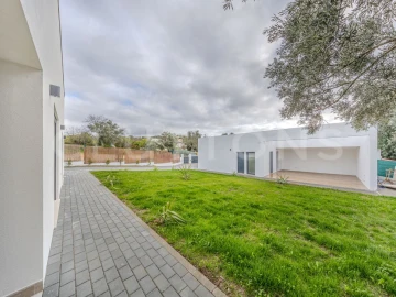 Moradia T3 para Venda em Loule (São Clemente)