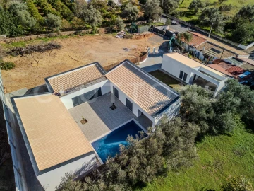 Moradia T3 para Venda em Loule (São Clemente)