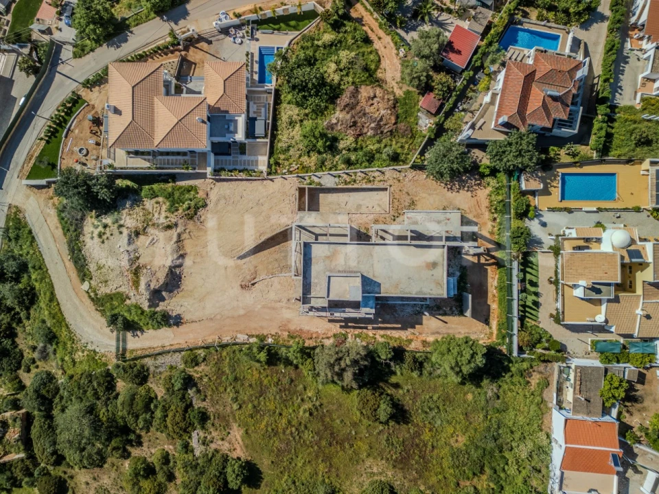 Moradia T6 para Venda em Quarteira Foto 18