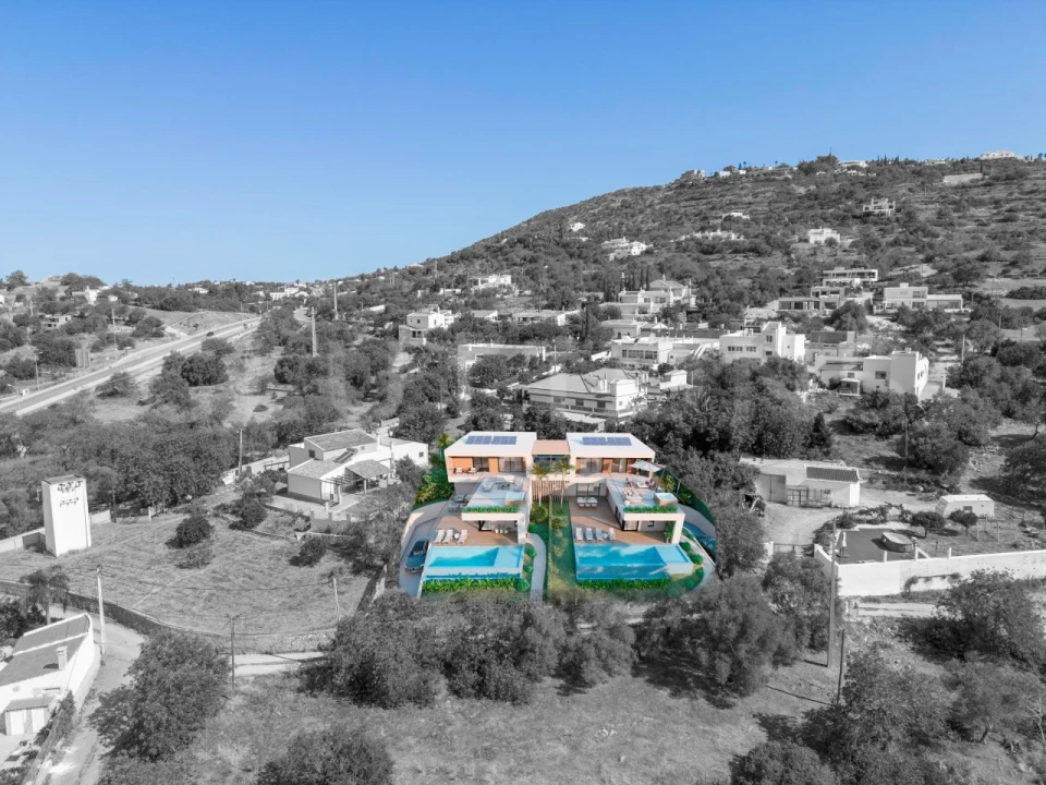 Moradia T4 para Venda em Santa Barbara de Nexe Foto 16