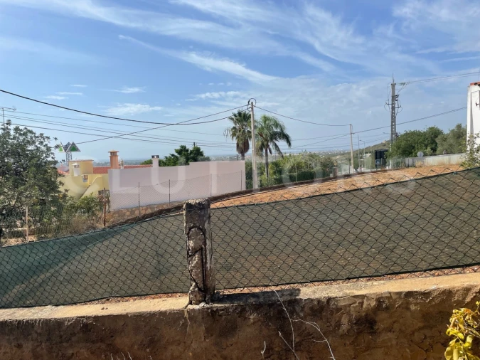 Terreno para Venda em Santa Barbara de Nexe Foto 11