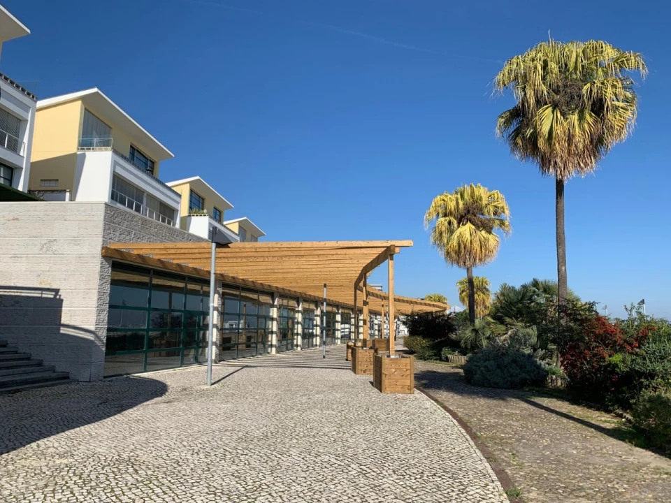 Loja para Venda em Parque das Nações Foto 1