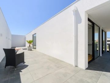 Moradia T4 para Venda em Madalena